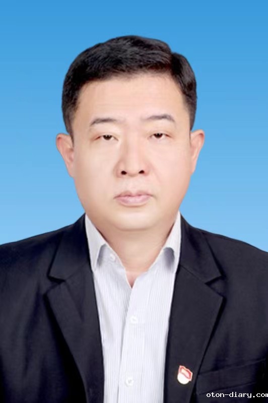 胡天文